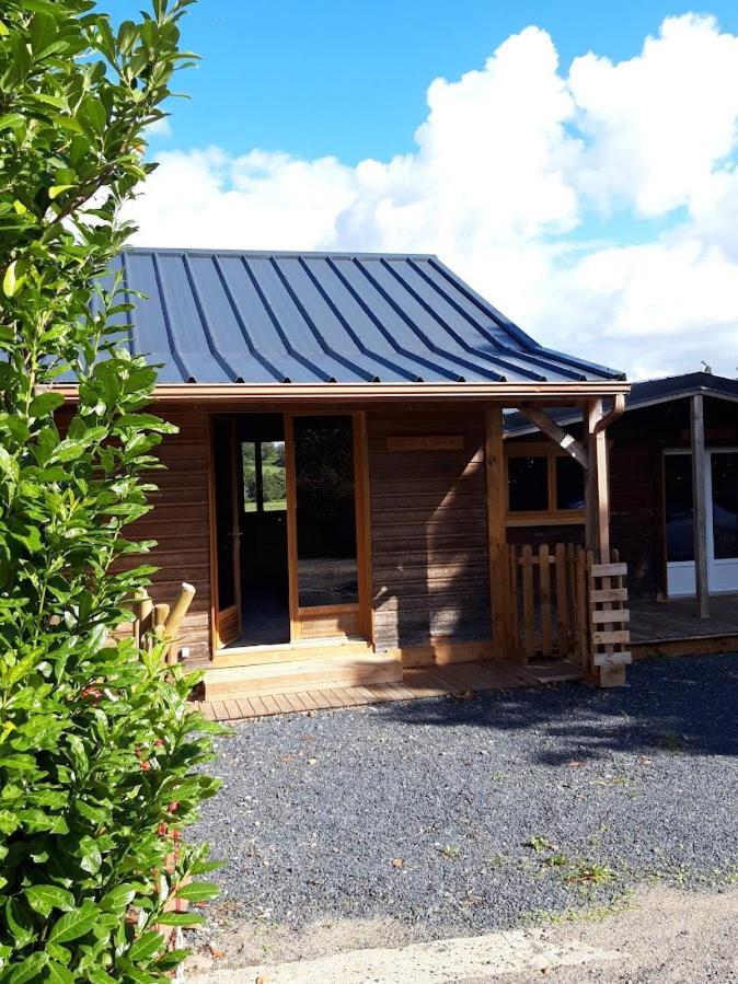 Chalet Chaleureux Avec Parking Garage Motos, Vélos *